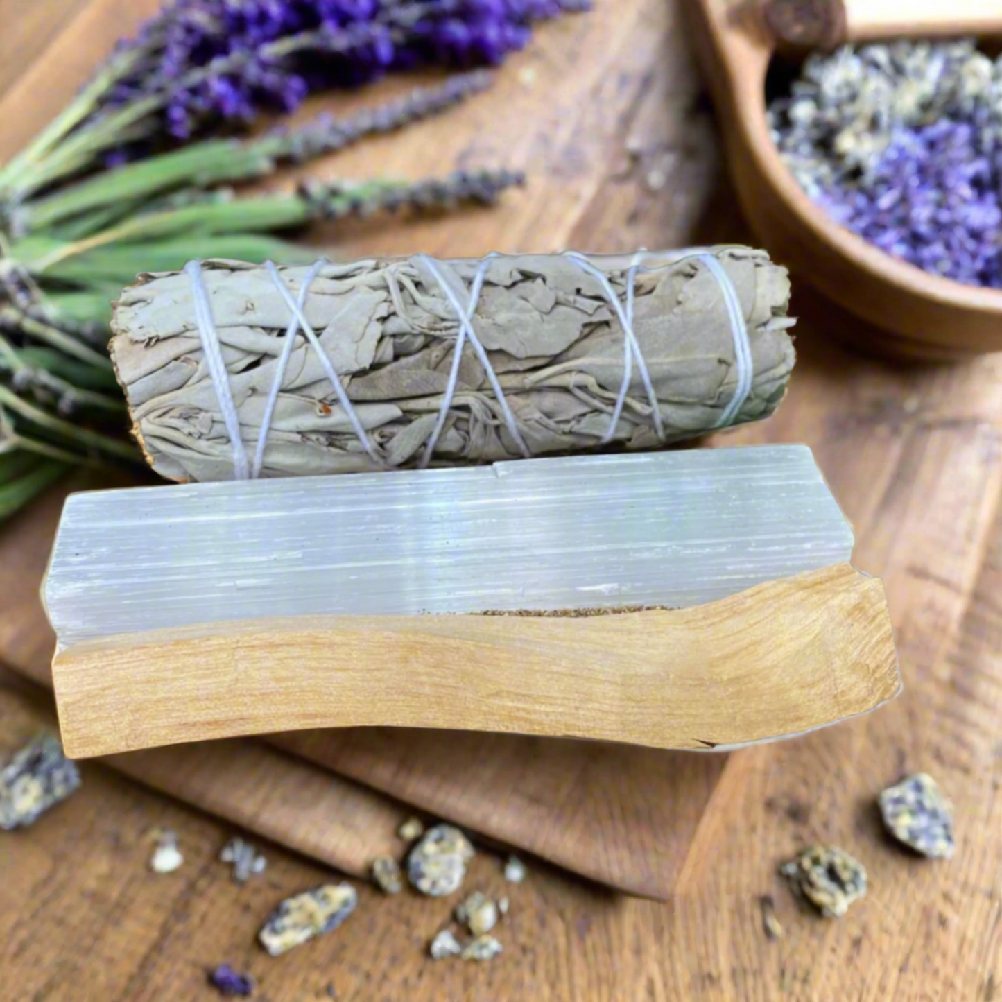 Energy Cleansing Set – Sage, Palo Santo & Selenite for Renewal & Harmony