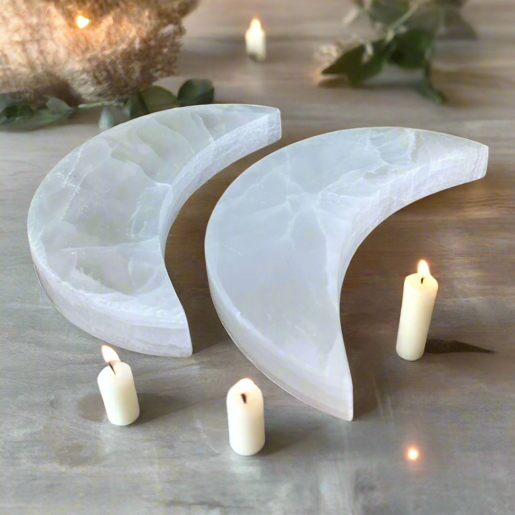 10cm Selenite Crescent Moon – Radiant Crystal for Serenity, Peace, and Energy Cleansing