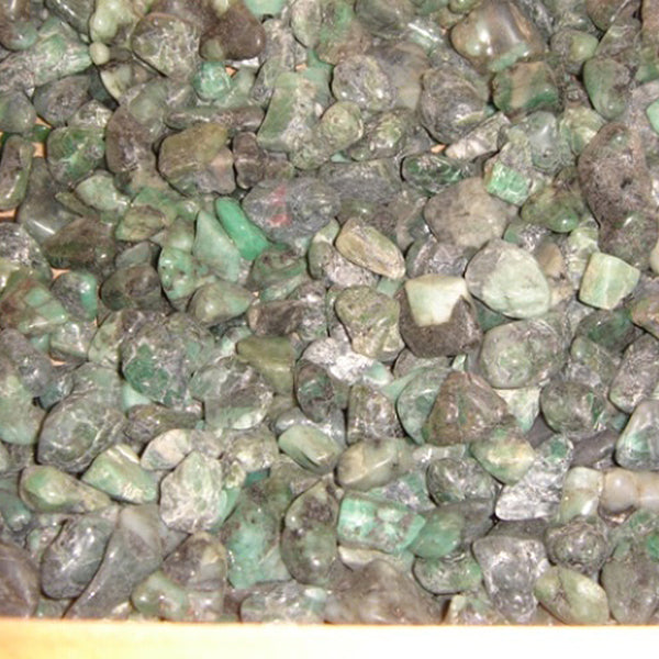 Emerald Tumble stone