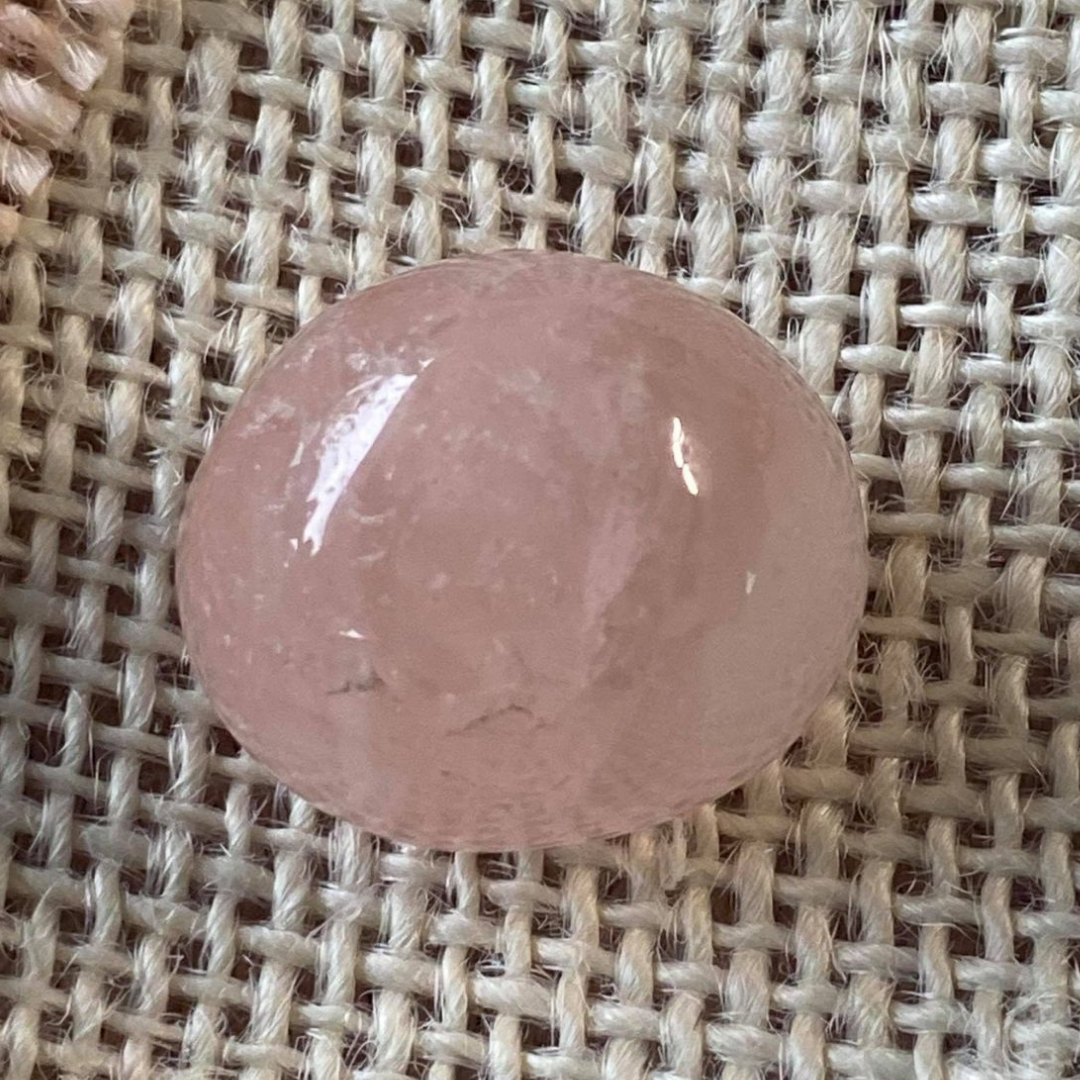 rose quartz tumble stone